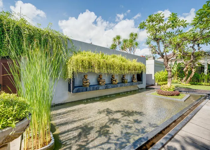 Jerami & Seminyak (Bali)