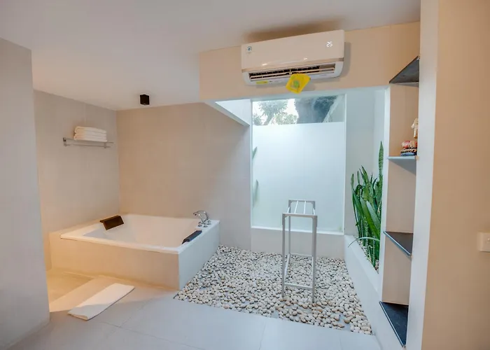 Jerami & Villa Seminyak (Bali)